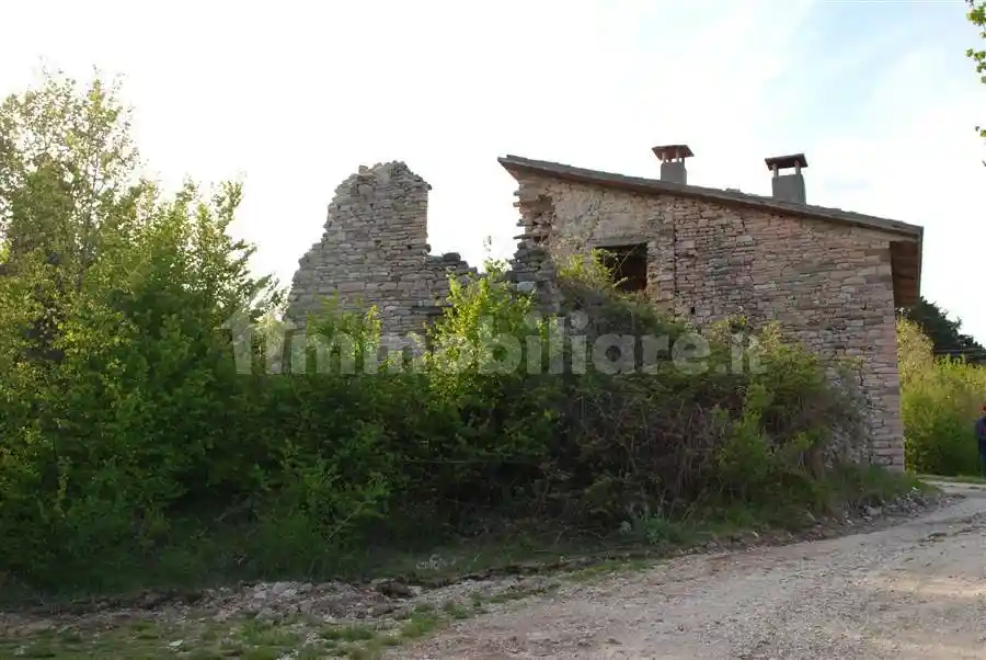 Casa indipendente in vendita a Assisi