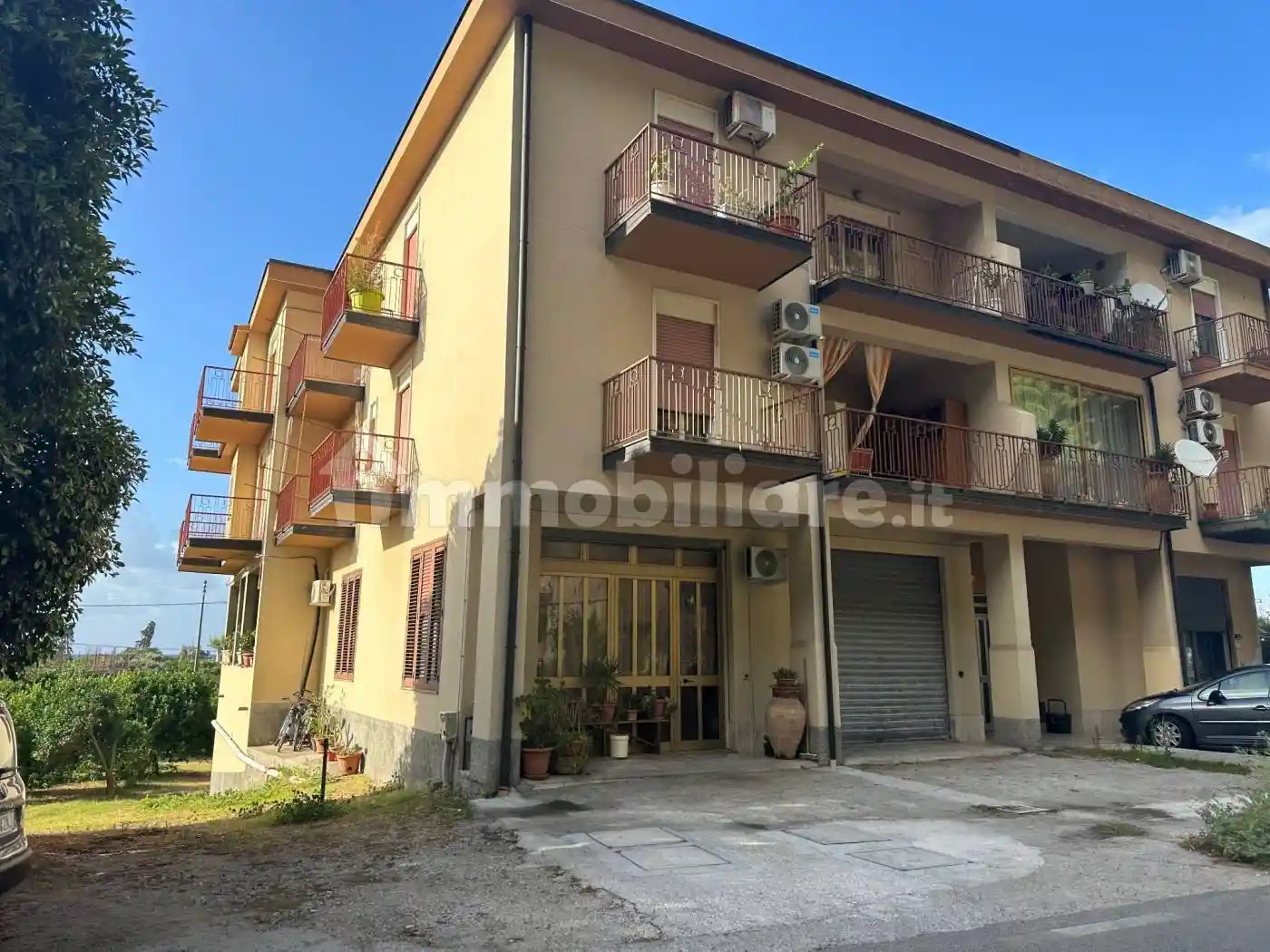 Appartamento in vendita a Brolo