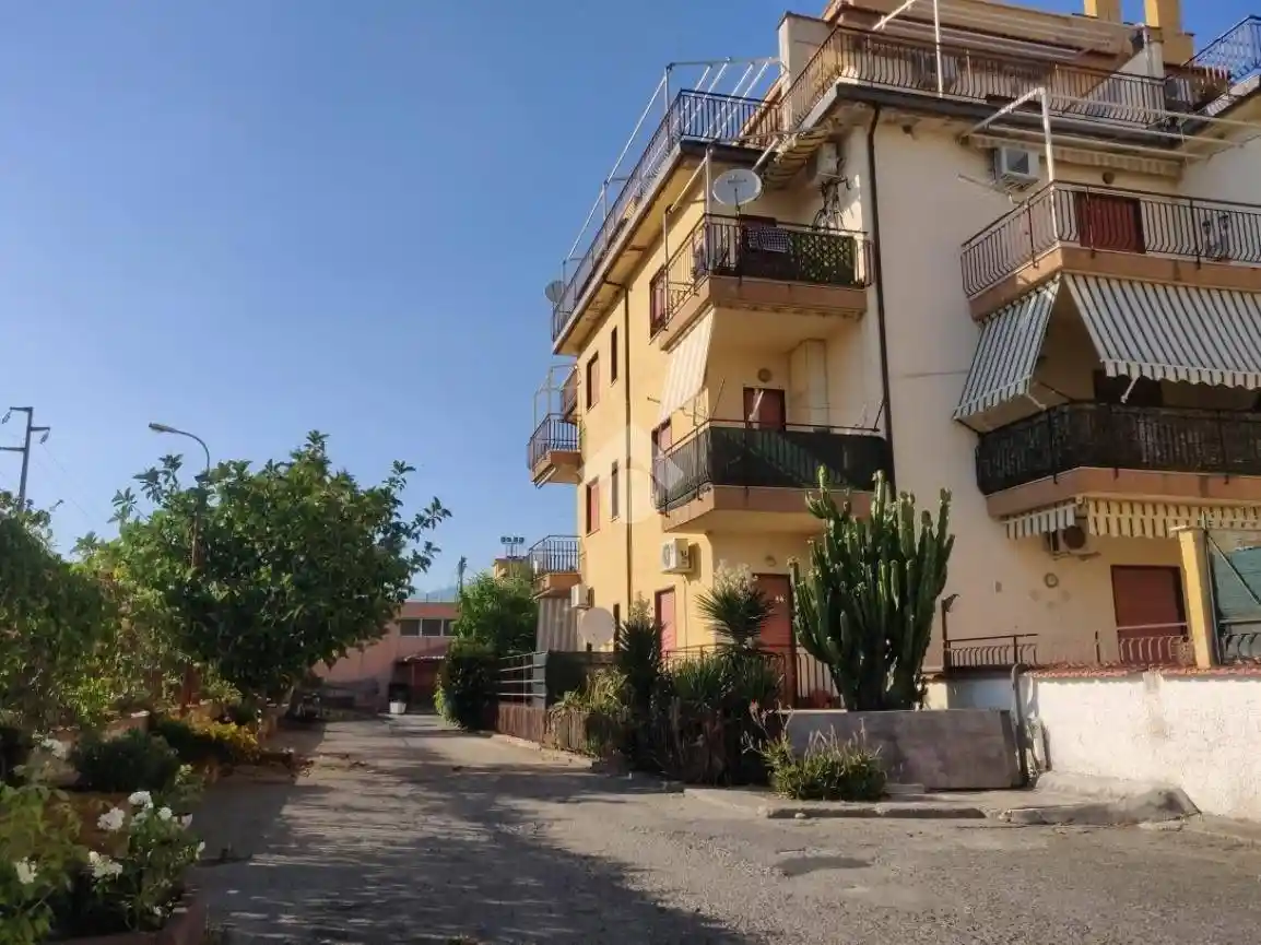 Appartamento in vendita a Giardini-Naxos