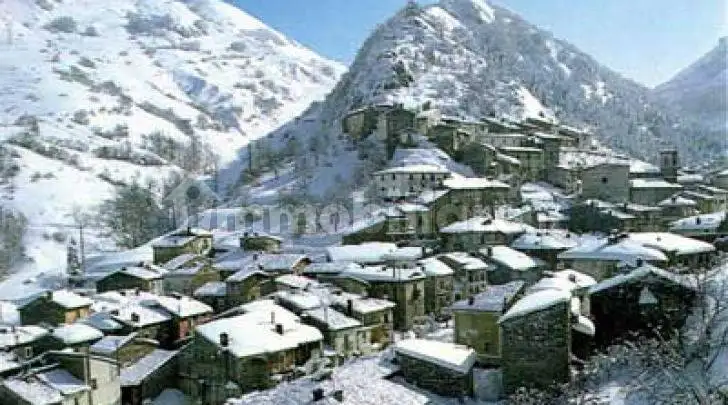 Casa indipendente in vendita a Rocca Pia