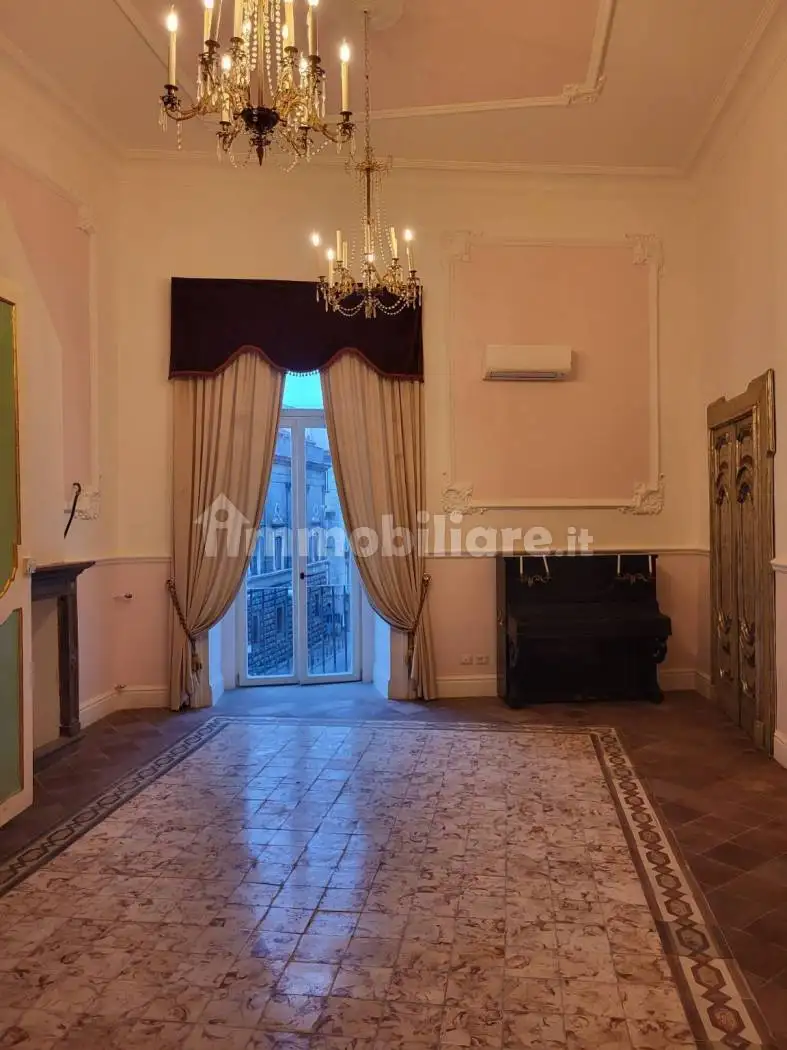 Appartamento in affitto a Napoli