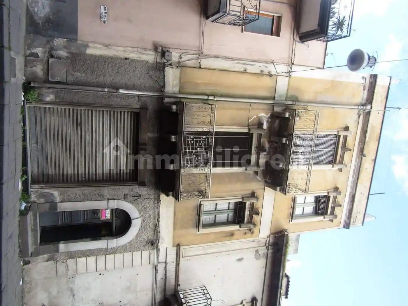 Casa indipendente in vendita a Adrano