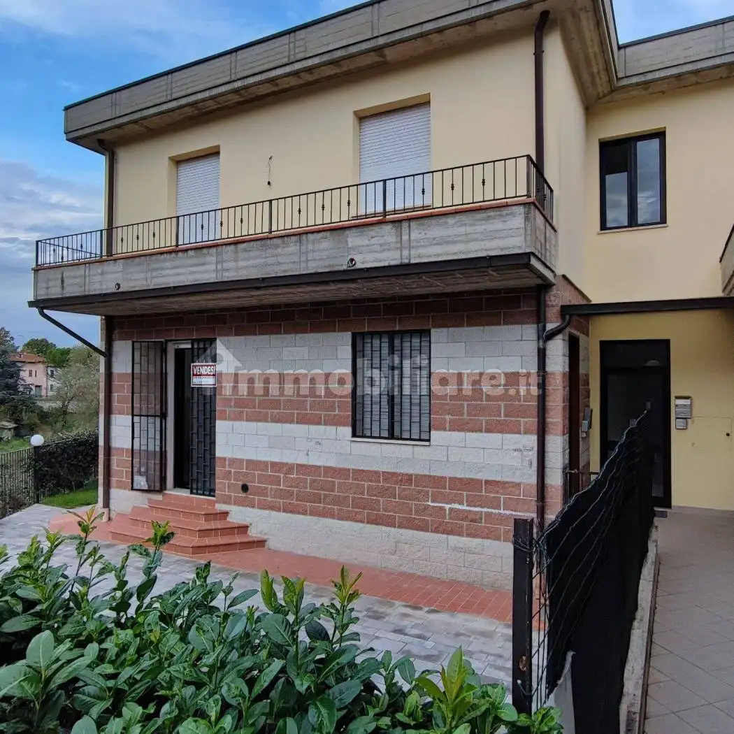 Appartamento in vendita a Laterina Pergine Valdarno