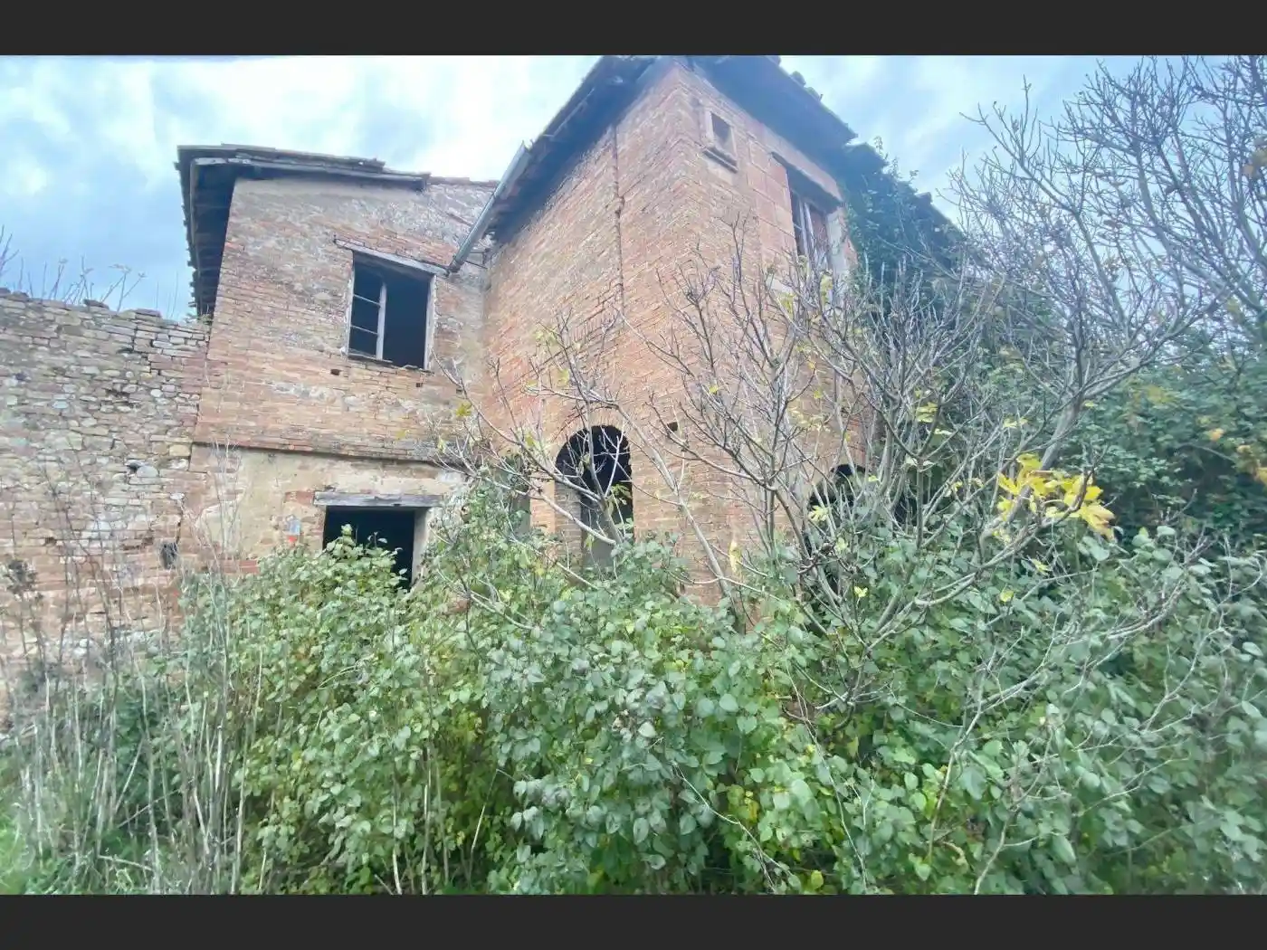 Rustico - Casale in vendita a Siena