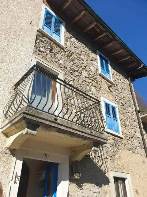 Casa indipendente in vendita a Serina