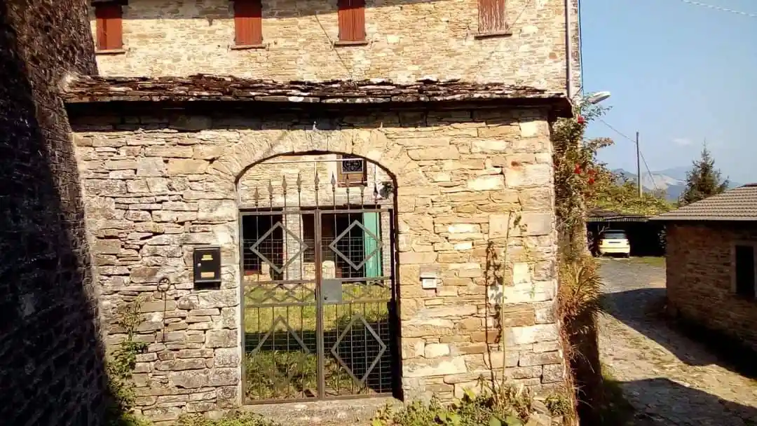 Rustico - Casale in vendita a Borgo Val di Taro