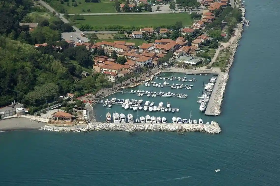 Appartamento in vendita a Ameglia