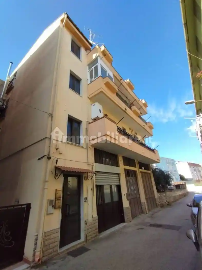 Quadrilocale via Ancona 1, Grassano - foto 2