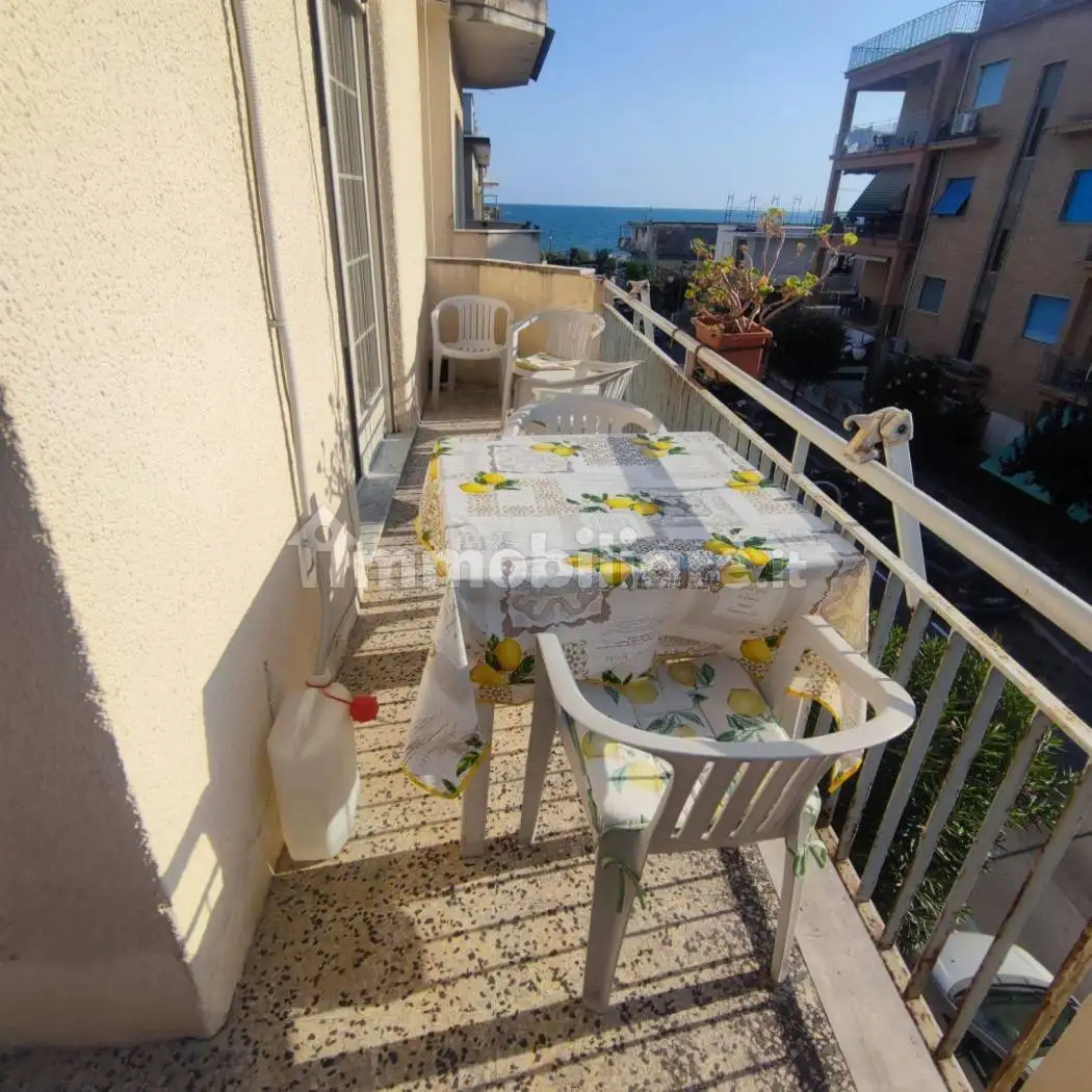 Appartamento in affitto a Minturno