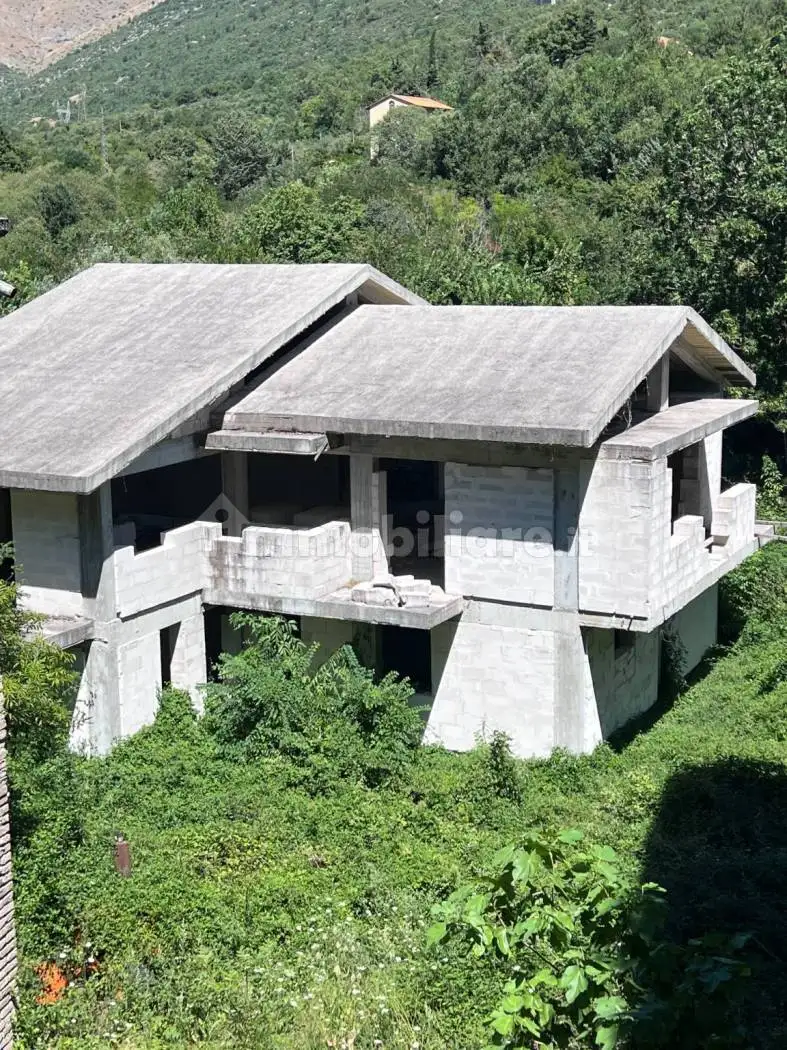 Palazzo - Edificio in vendita a Pettorano sul Gizio