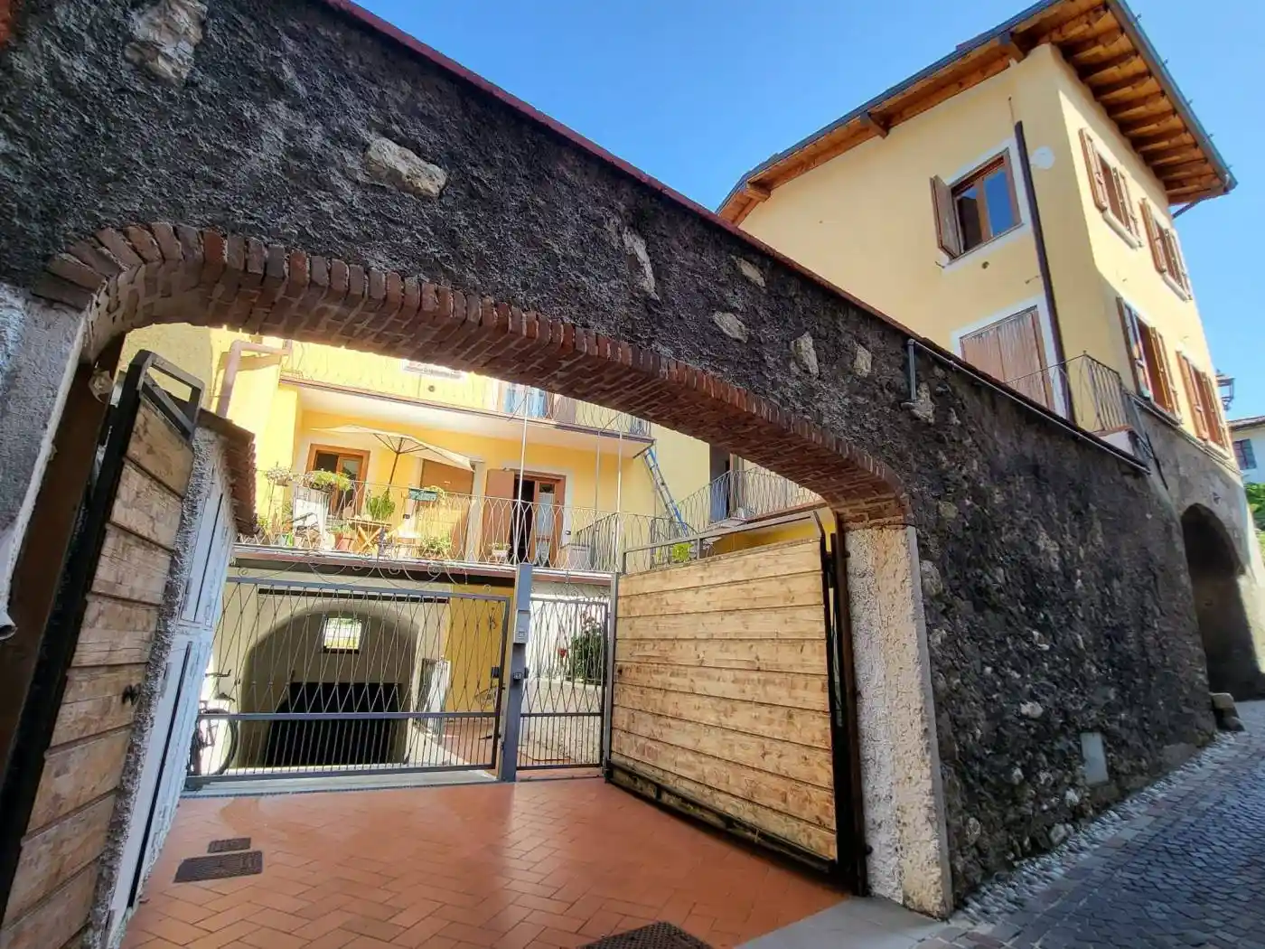 Casa indipendente in vendita a Salò