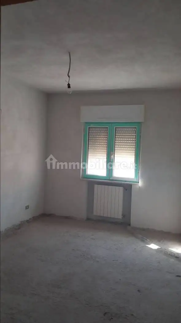 Quadrilocale piazza Michelangelo Buonarroti 1, Centro, Calitri - foto 2