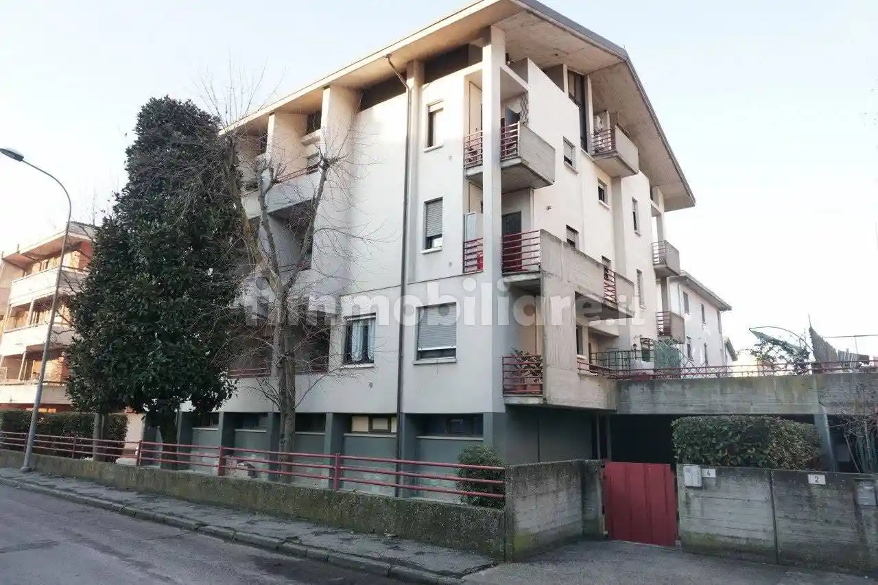 Appartamento in affitto a Colorno