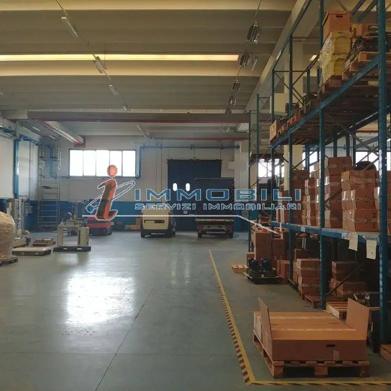 Building in vendita a Milan