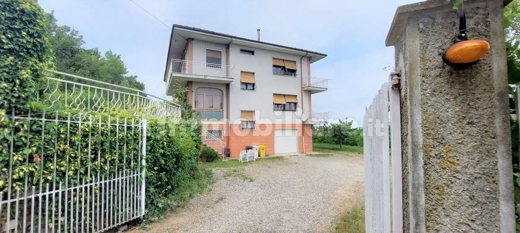 Villa in vendita a Cremolino