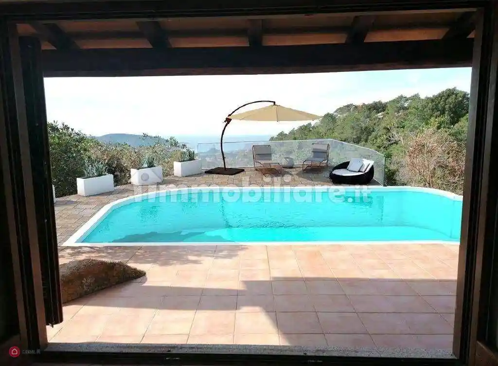 Villa in vendita a Trinità d'Agultu e Vignola