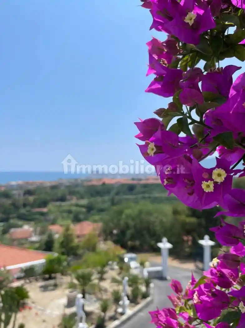 Villa in vendita a Ceriale