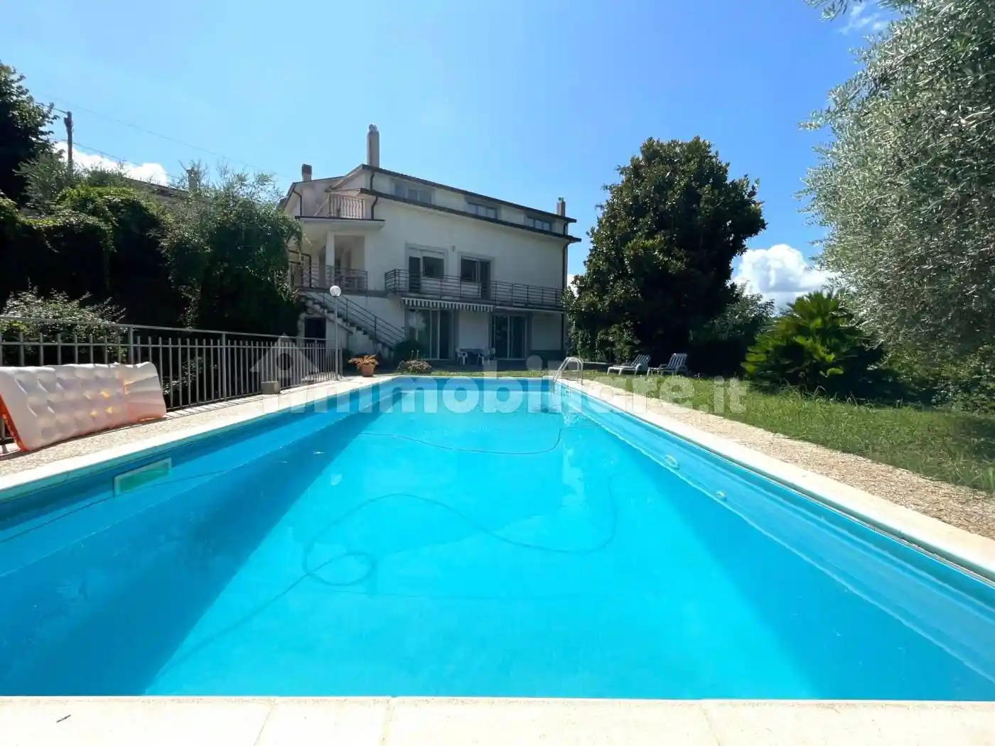 Villa in vendita a Colfelice