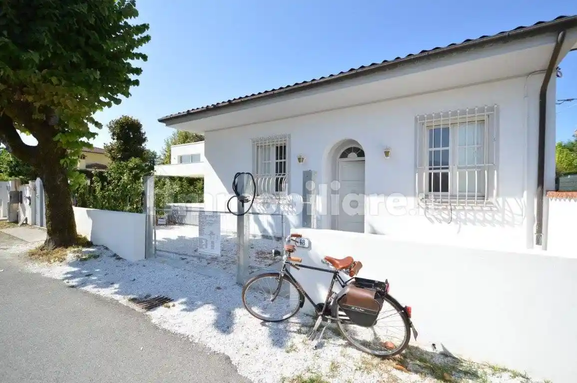 Villa in vendita a Forte dei Marmi