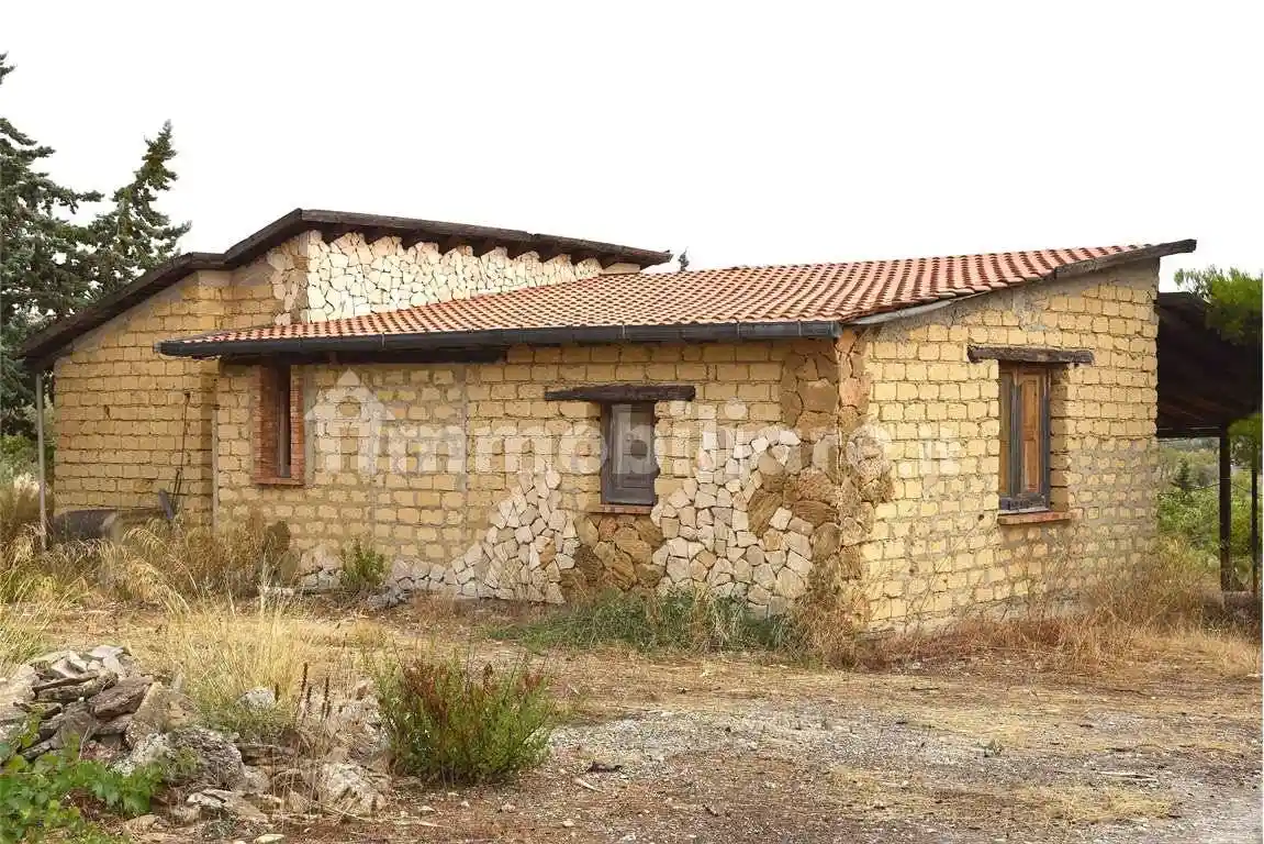 Rustico - Casale in vendita a Favara