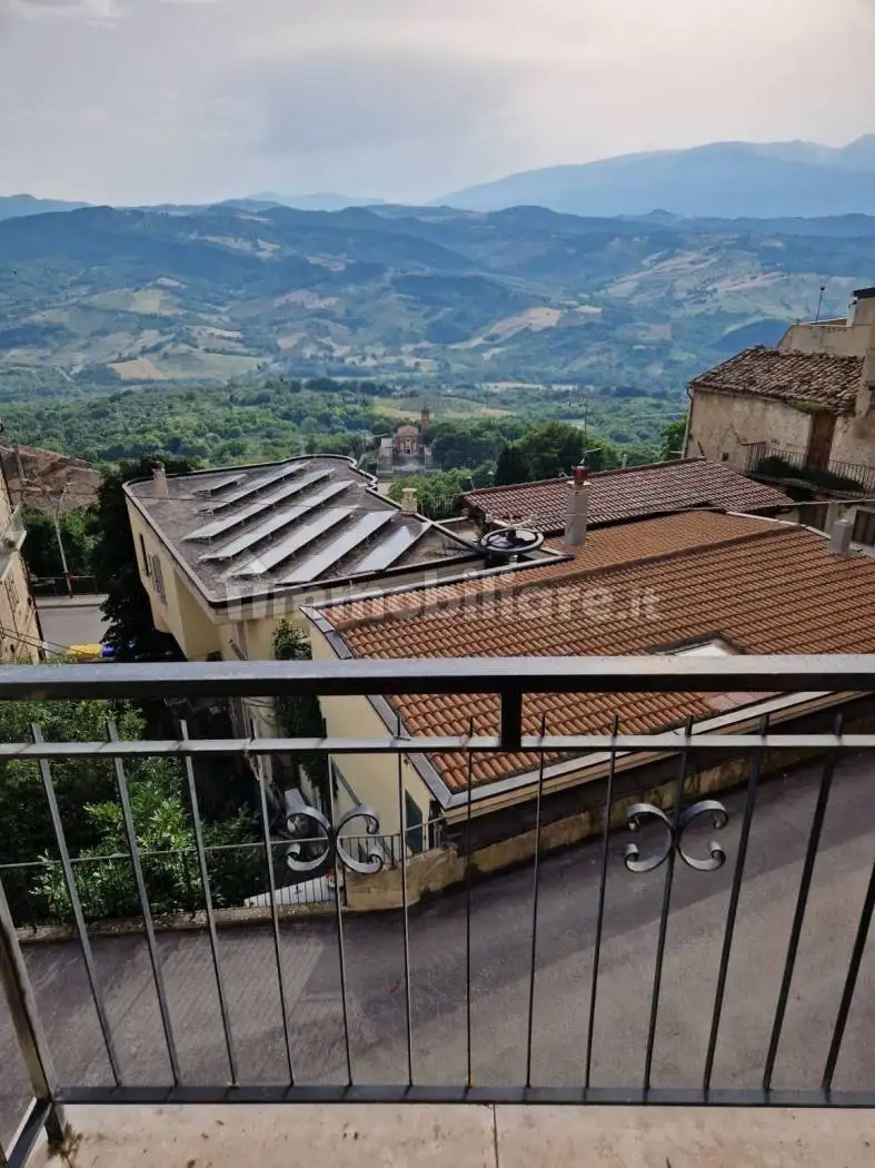 Appartamento in vendita a Bomba