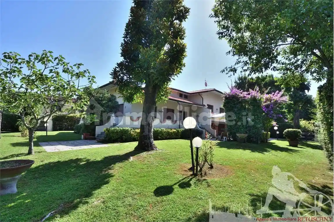 Villa in vendita a Forte dei Marmi