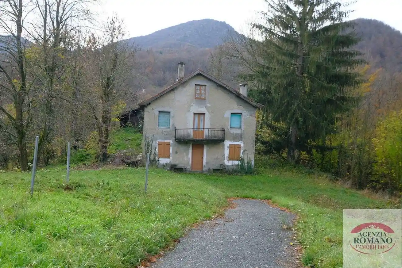 Villa in vendita a Urbe