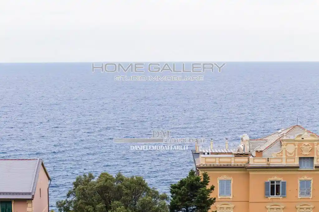 Appartamento in vendita a Genova