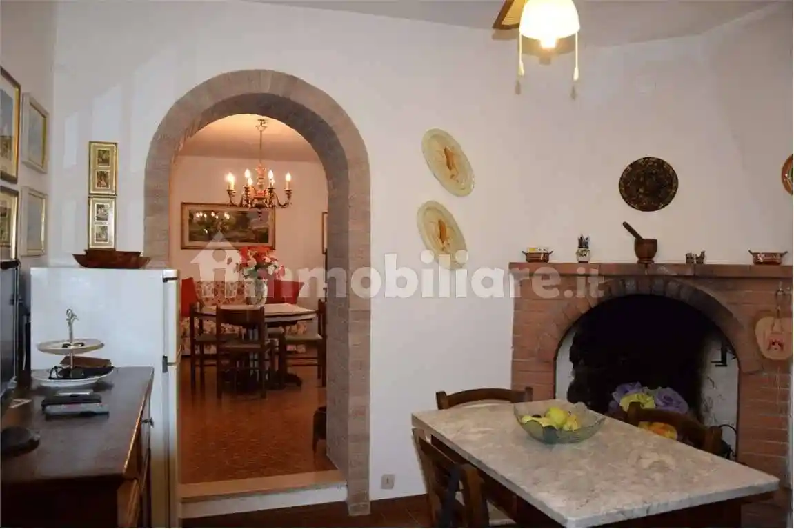 Appartamento in vendita a Sinalunga