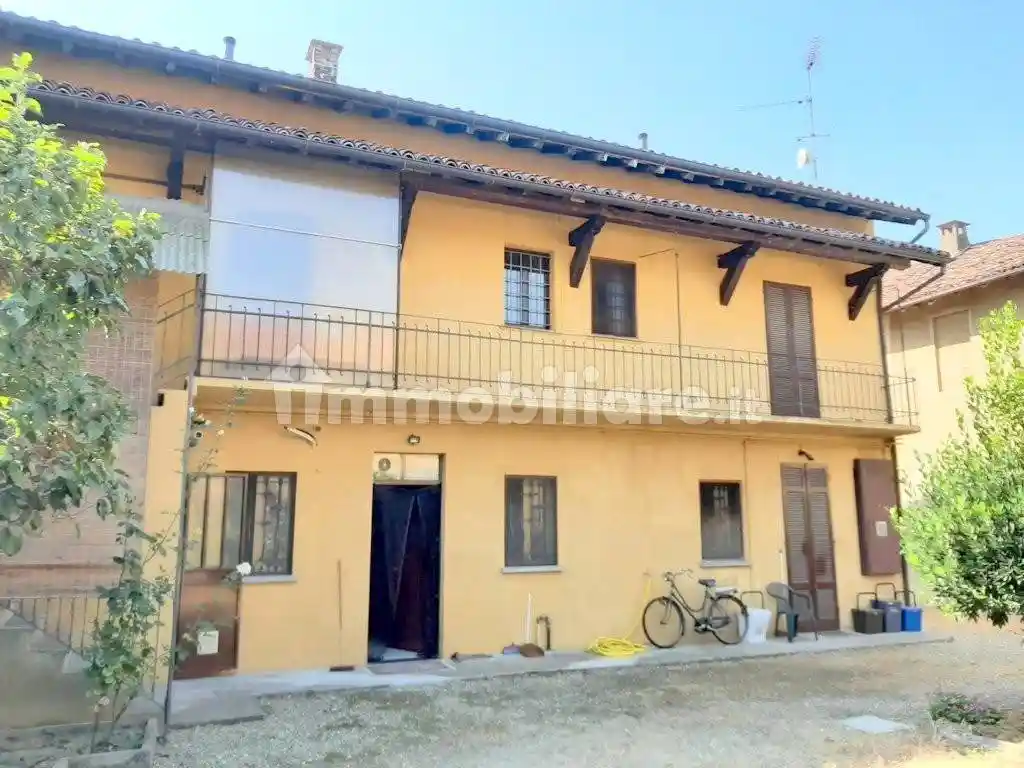 Appartamento in affitto a Vercelli