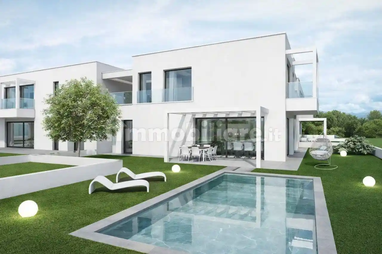 Villa in vendita a Monticello Conte Otto