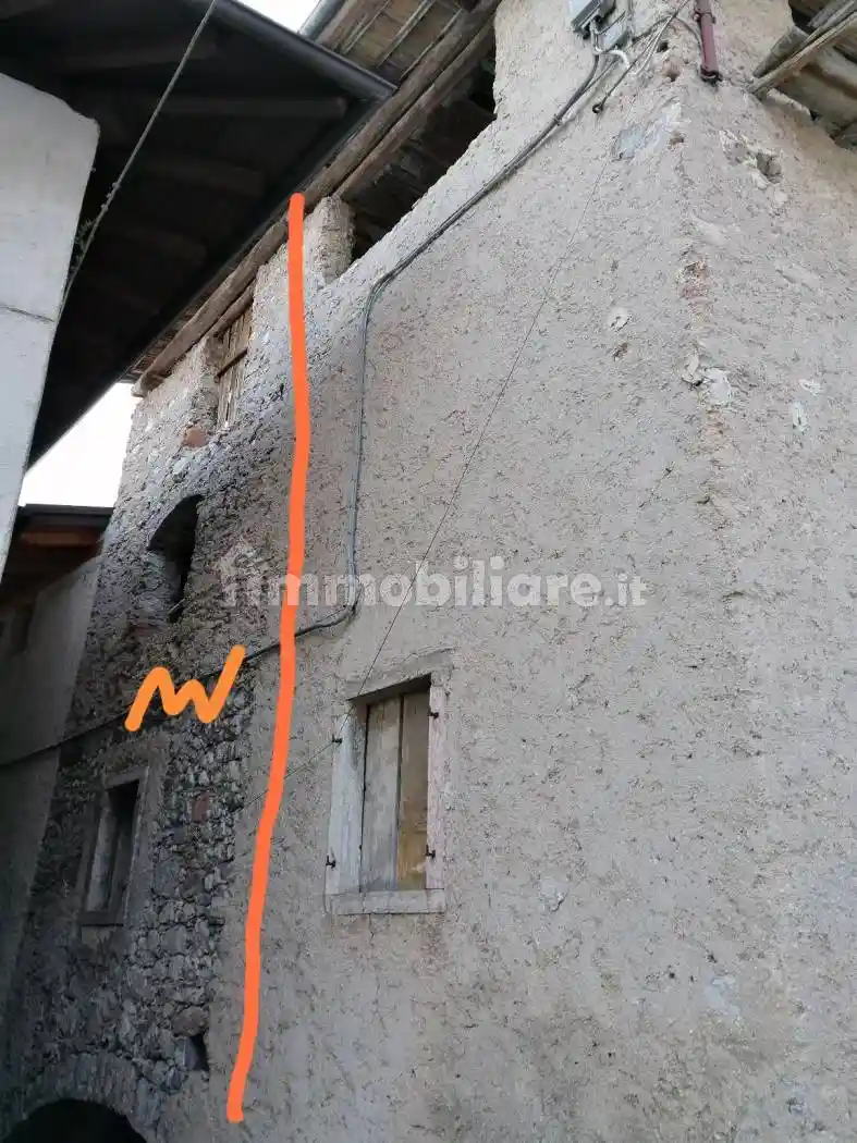 Rustico - Casale in vendita a San Lorenzo Dorsino