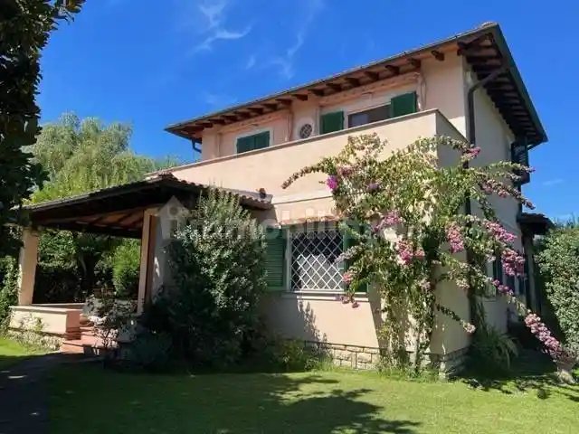 Villa in affitto a Forte dei Marmi