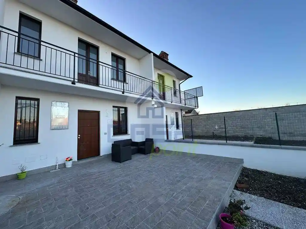 Villetta a schiera in affitto a Badia Pavese