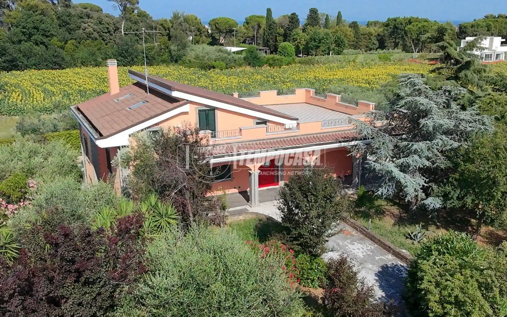 Villa in vendita a Civitanova Marche