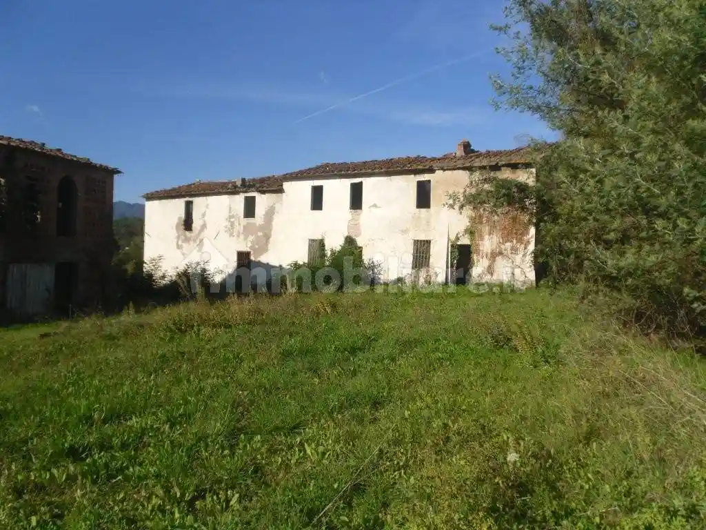 Rustico - Casale in vendita a Montecarlo