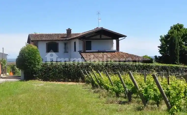 Rustico - Casale in vendita a San Damiano al Colle