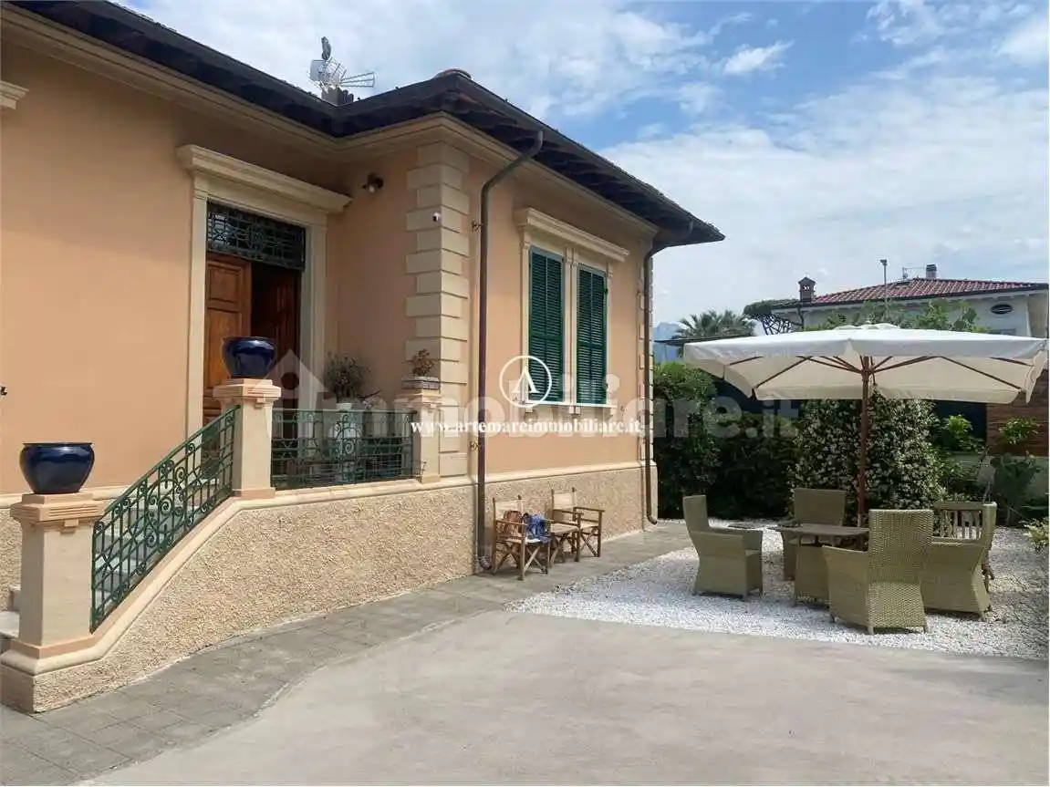 Villa in affitto a Forte dei Marmi