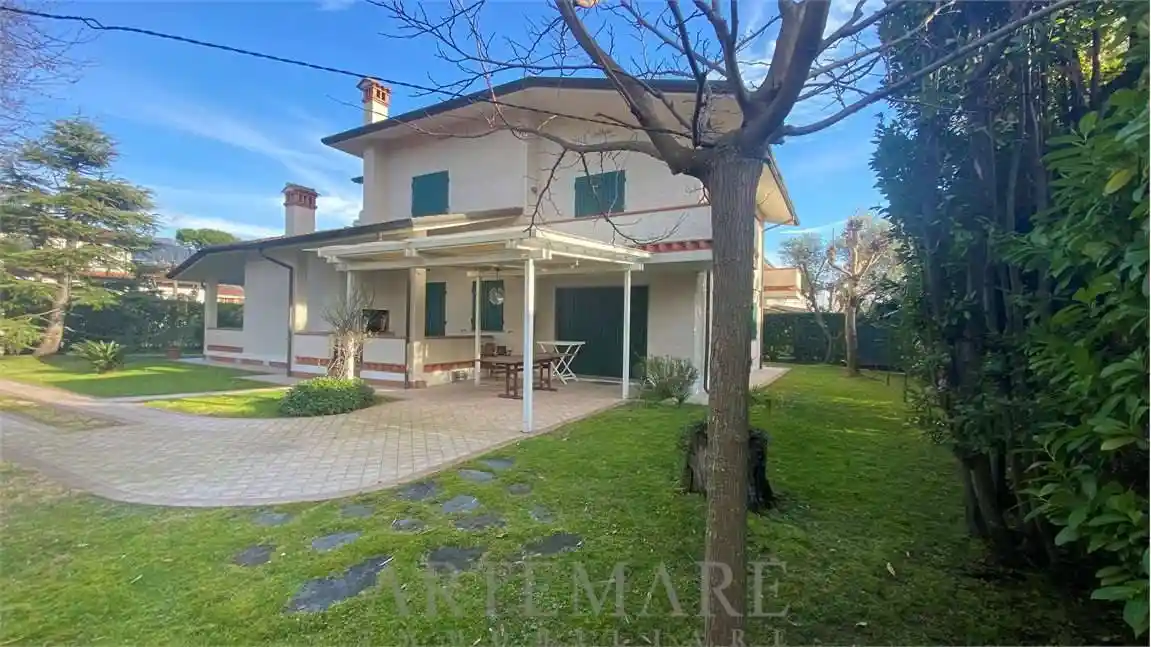 Villa in affitto a Forte dei Marmi