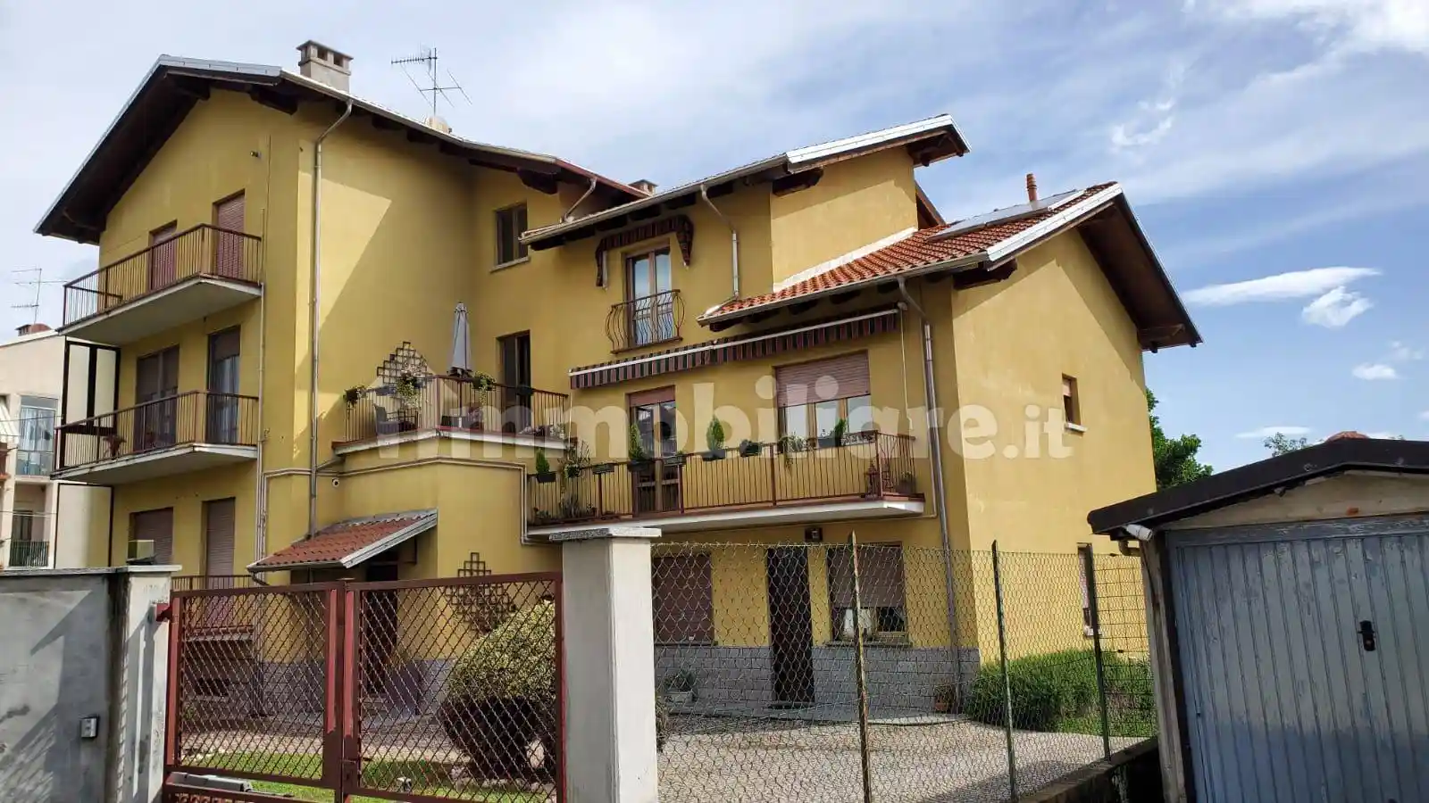 Casa indipendente in vendita a Serravalle Sesia