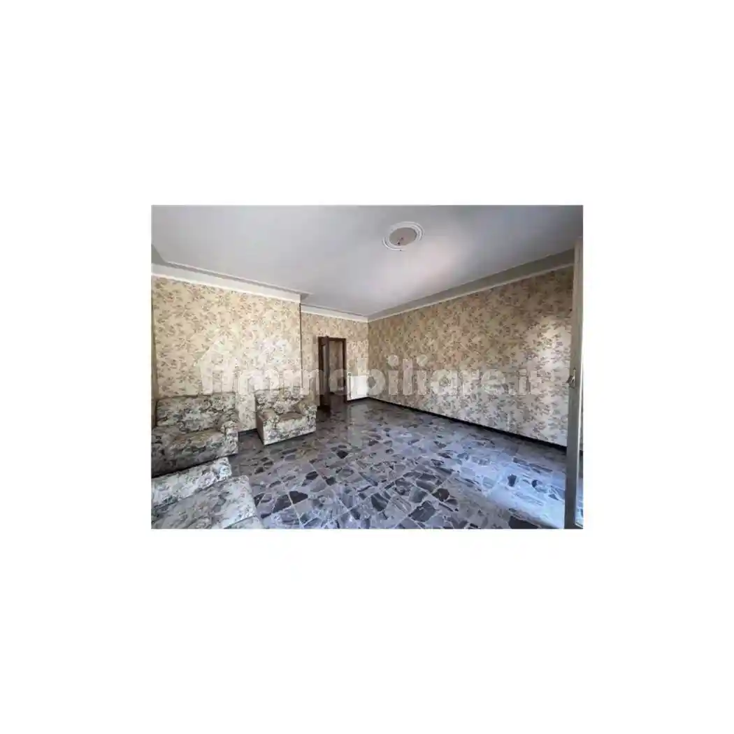 Appartamento in vendita a Imperia