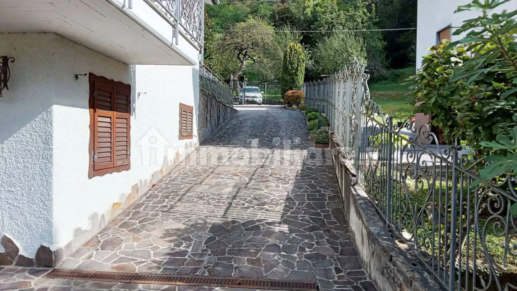 Villa unifamiliare via Cadamone, Brembilla, Val Brembilla - foto 5