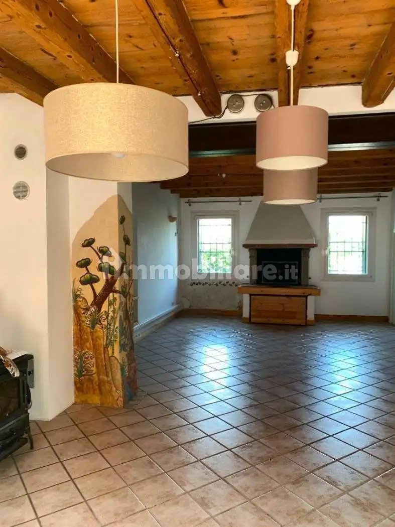 Casa indipendente in affitto a Caldogno