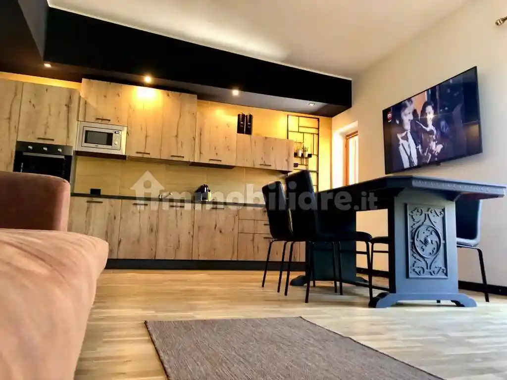 Appartamento in vendita a Stalettì