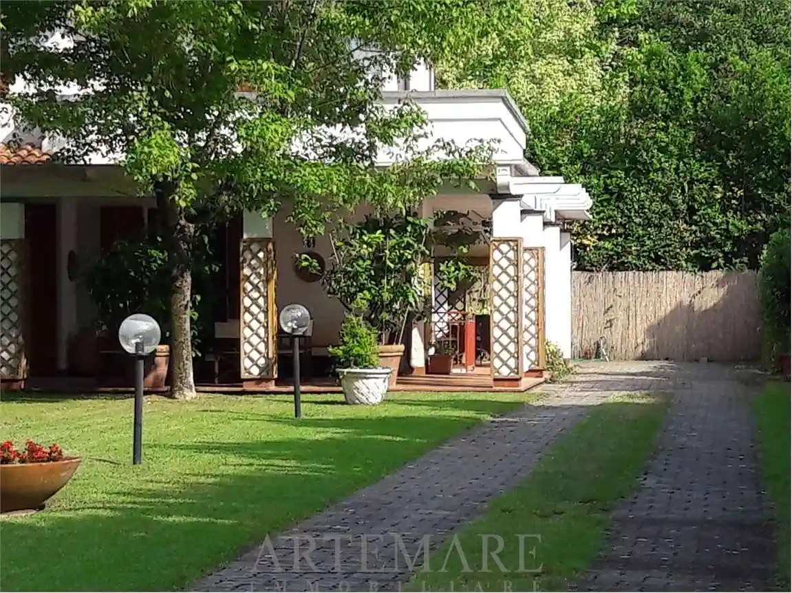 Villa in affitto a Forte dei Marmi