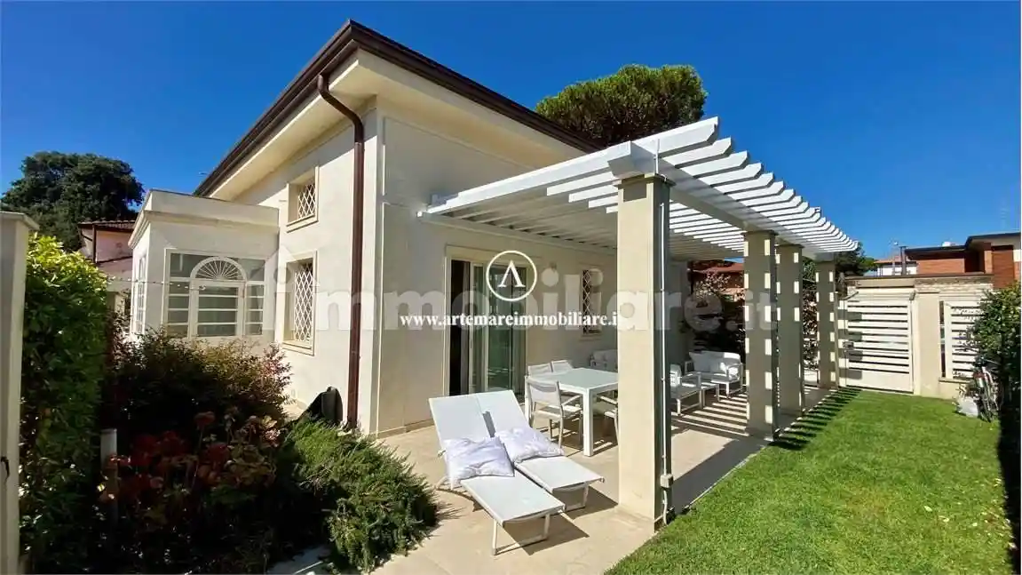 Villa in affitto a Forte dei Marmi