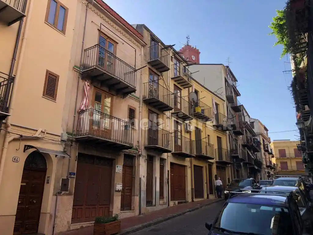 Casa indipendente in vendita a Castelbuono