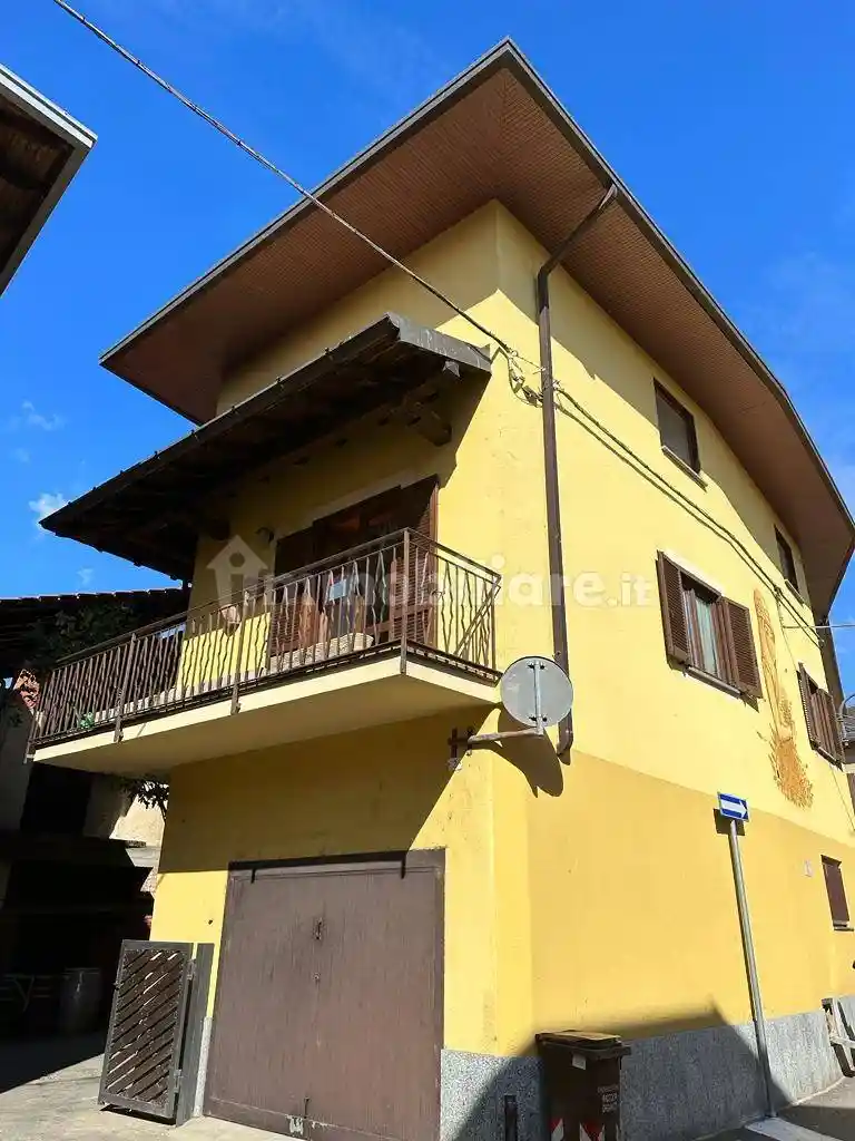 Appartamento in vendita a Mezzomerico