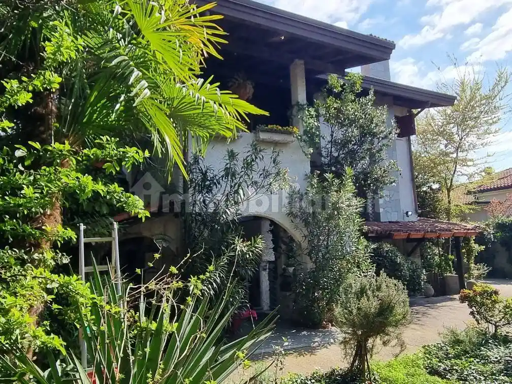 Villa in vendita a Parabiago