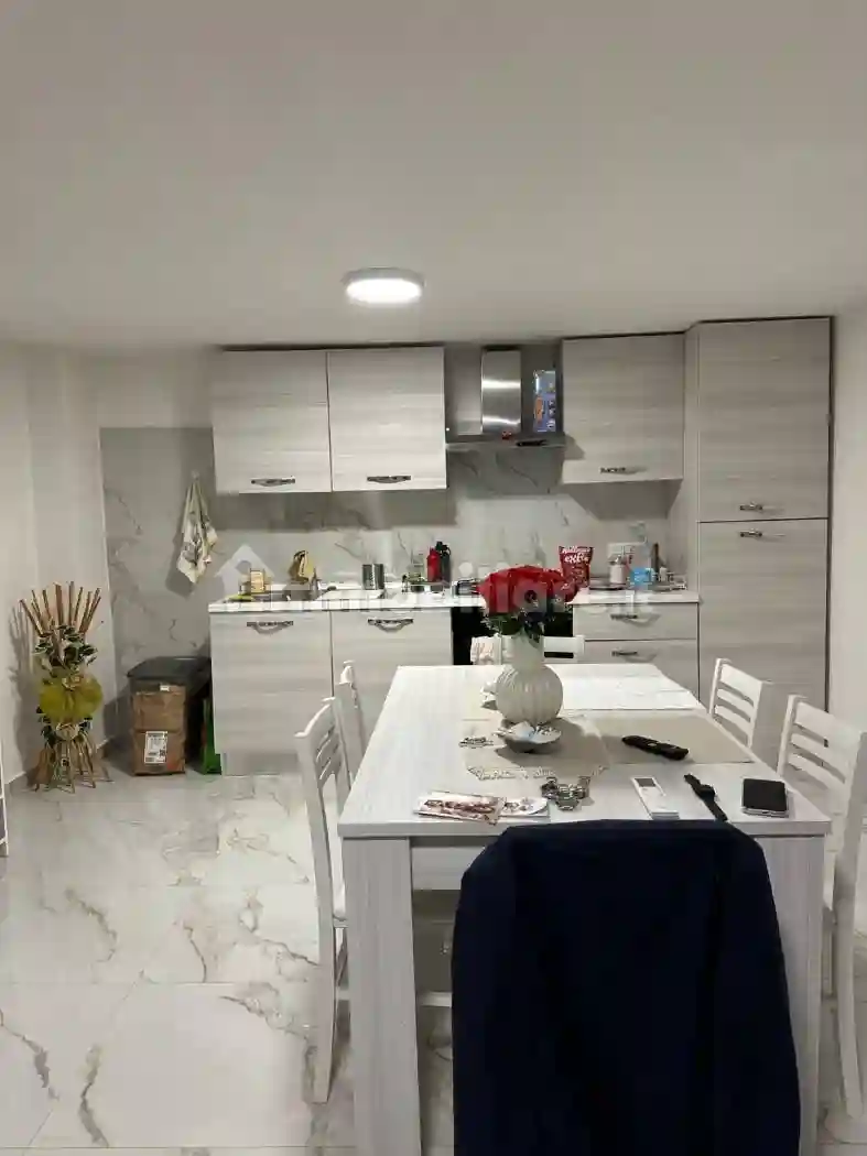 Trilocale via Nazionale delle Puglie 111, Centro, Casalnuovo di Napoli - foto 4